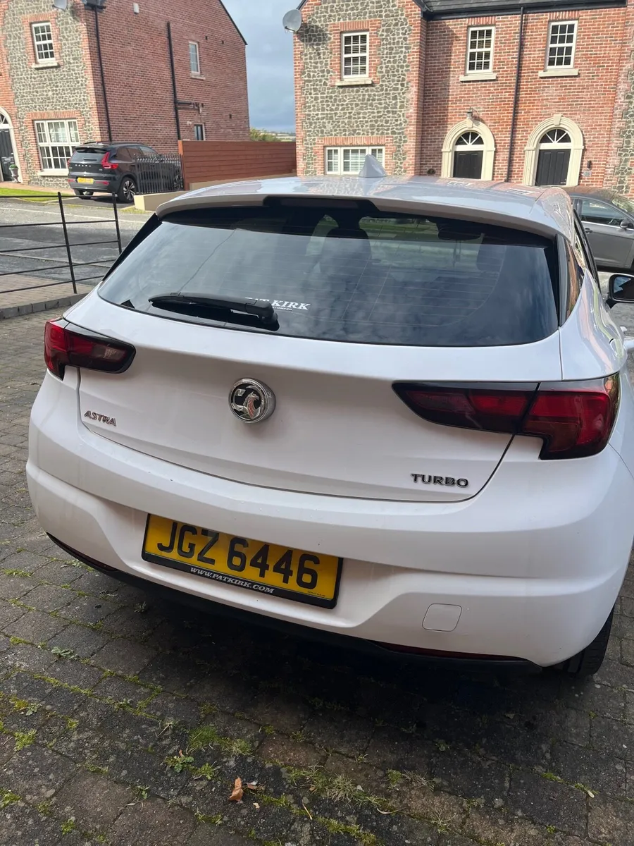 Vauxhall Astra 2017 - Image 3
