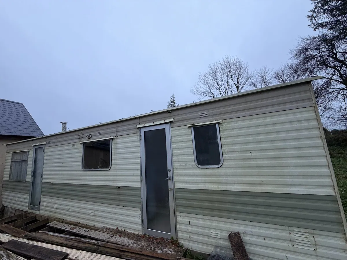 Mobile home - Image 1