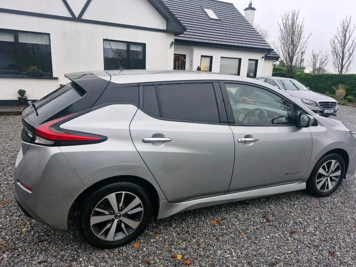 Nissan leaf van - Image 3