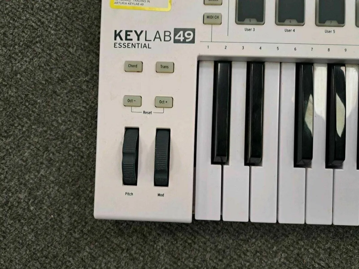 Arturia Keylab 49 Keyboard - Image 3