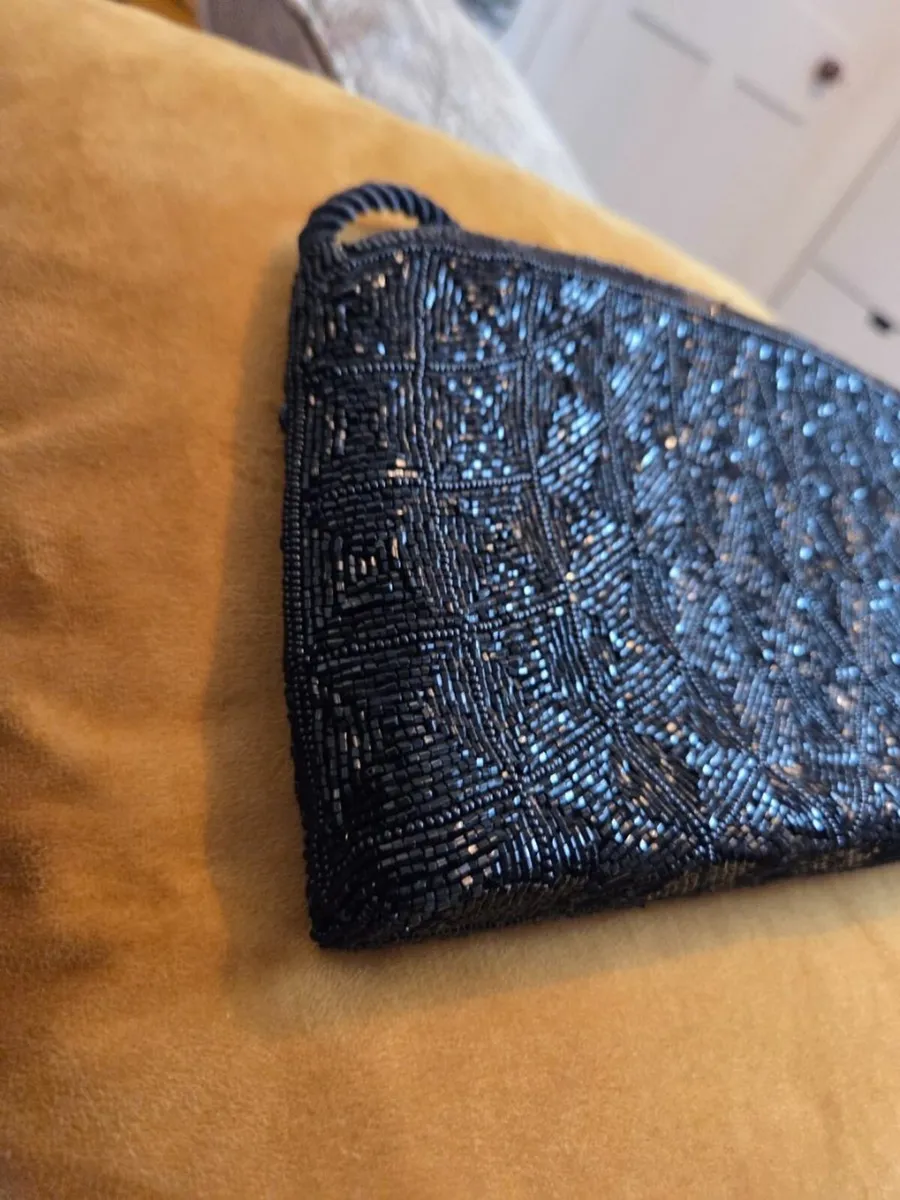 Paola Del Lungo black beaded evening bag - Image 4