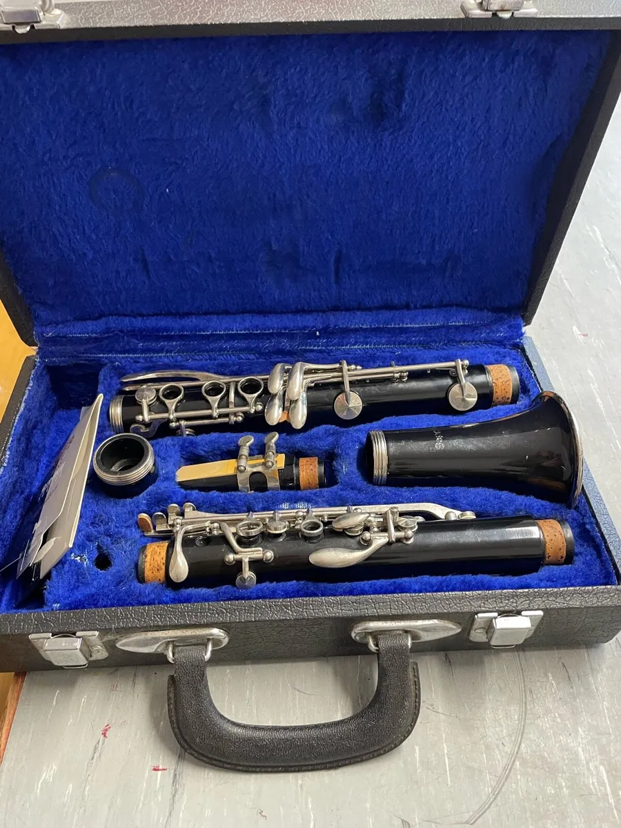 B Flat Clarinet