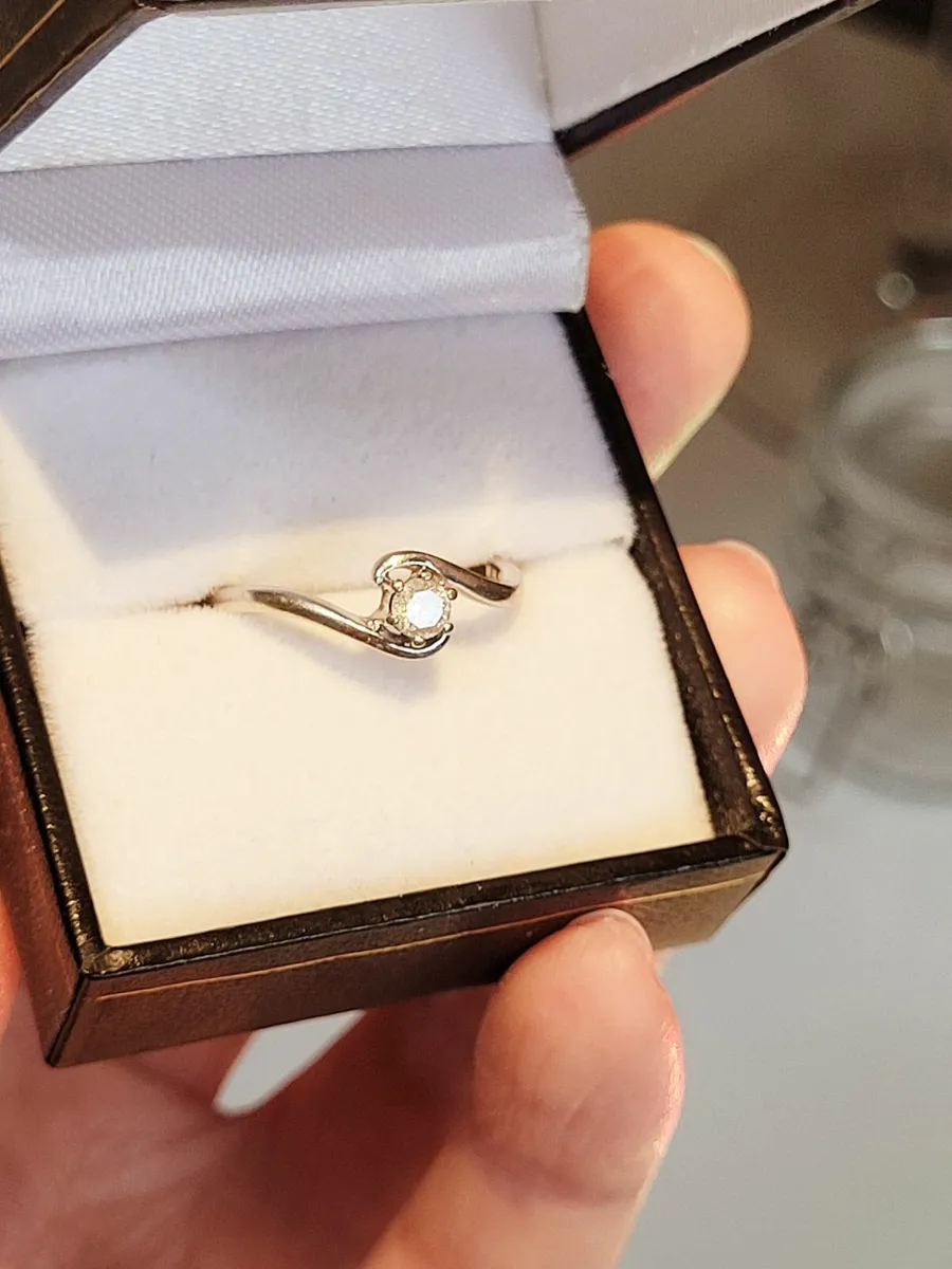 white gold ring - Image 2