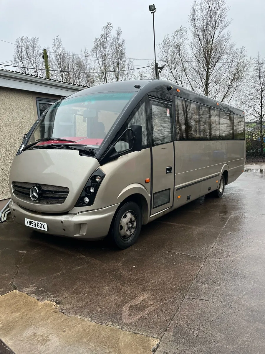 Mercedes Vario 33 Seater - Image 4