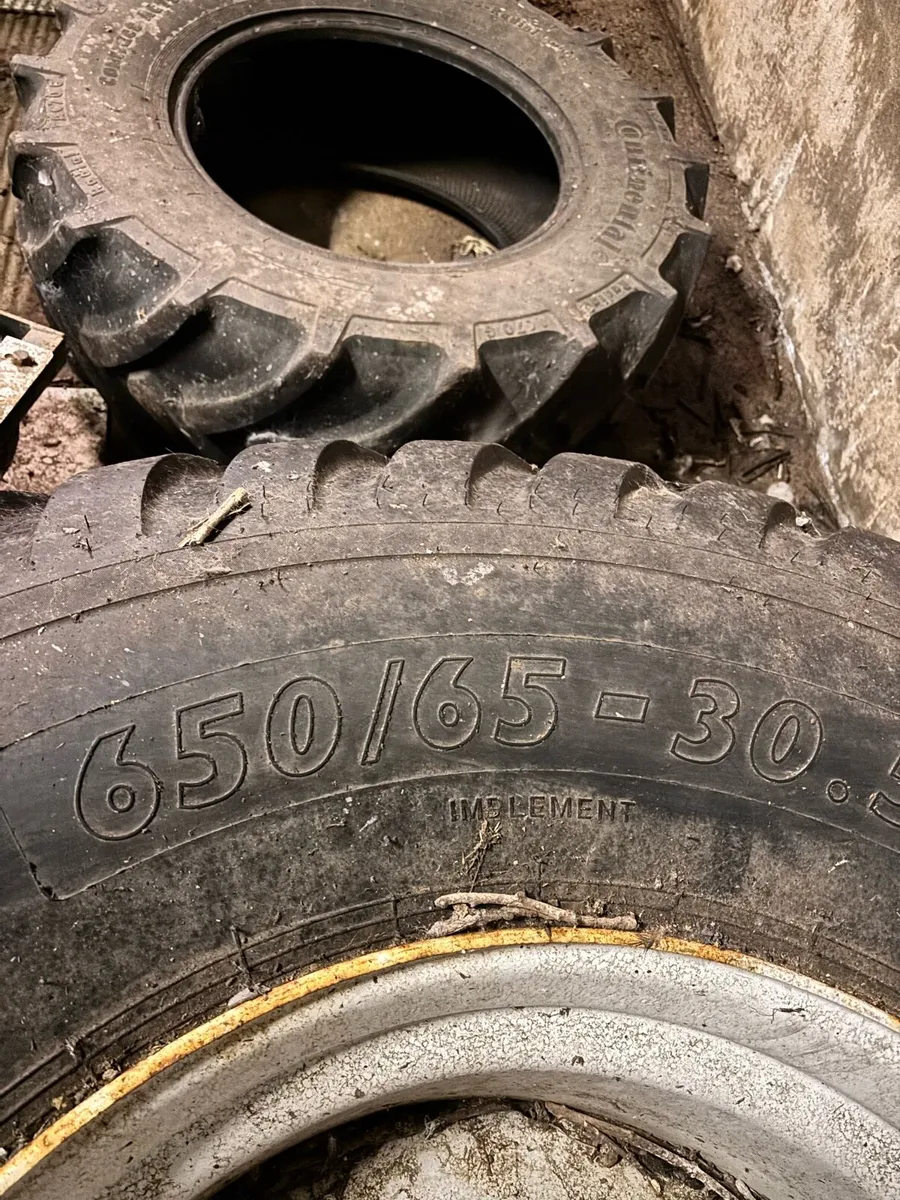 Grass / turf tyers - Image 3