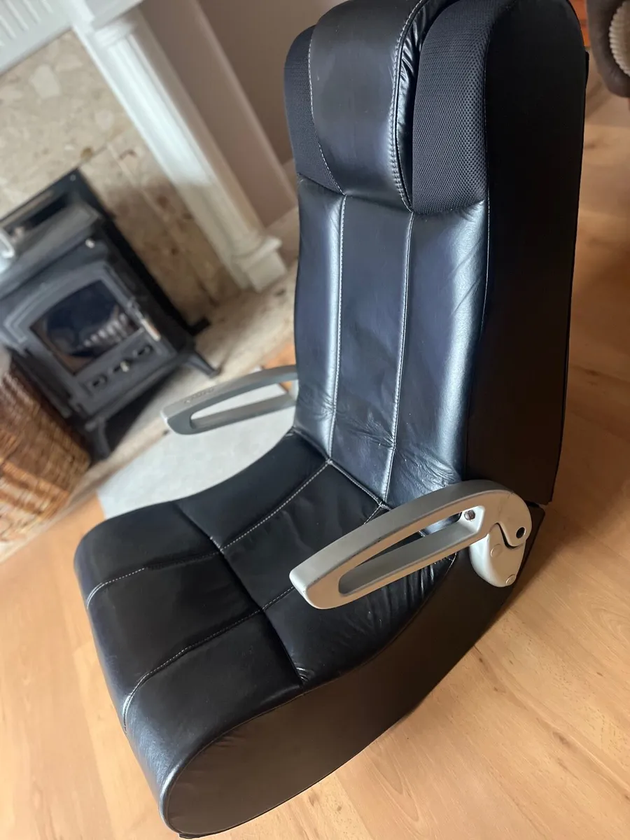 Gaming chair  with speaker 🔈 - Image 1