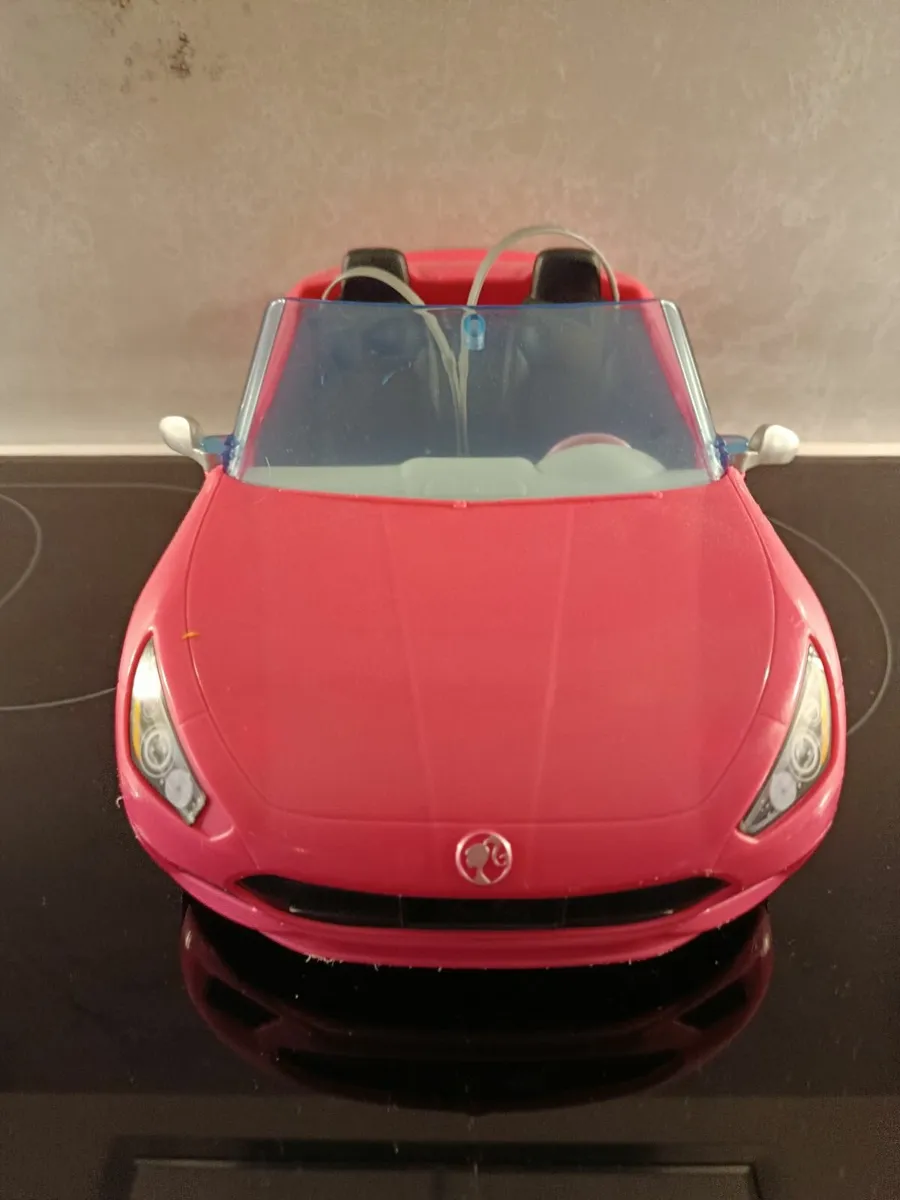 Barbie car - Image 1