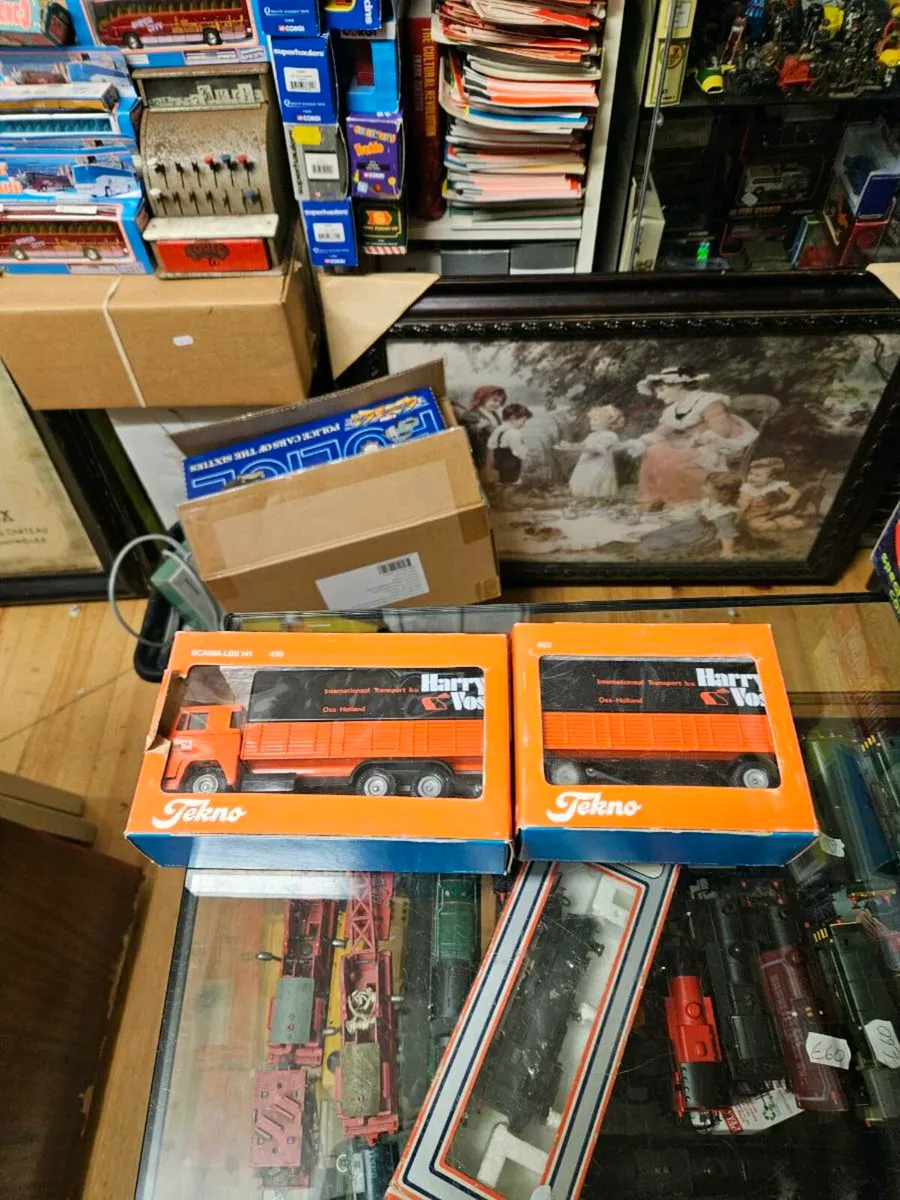 Corgi Tekno Scania Tractor Unit and Trailer 1.50 - Image 1