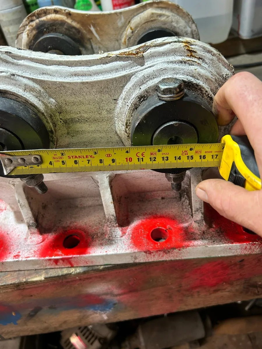 Rockbreaker cradle - Image 3