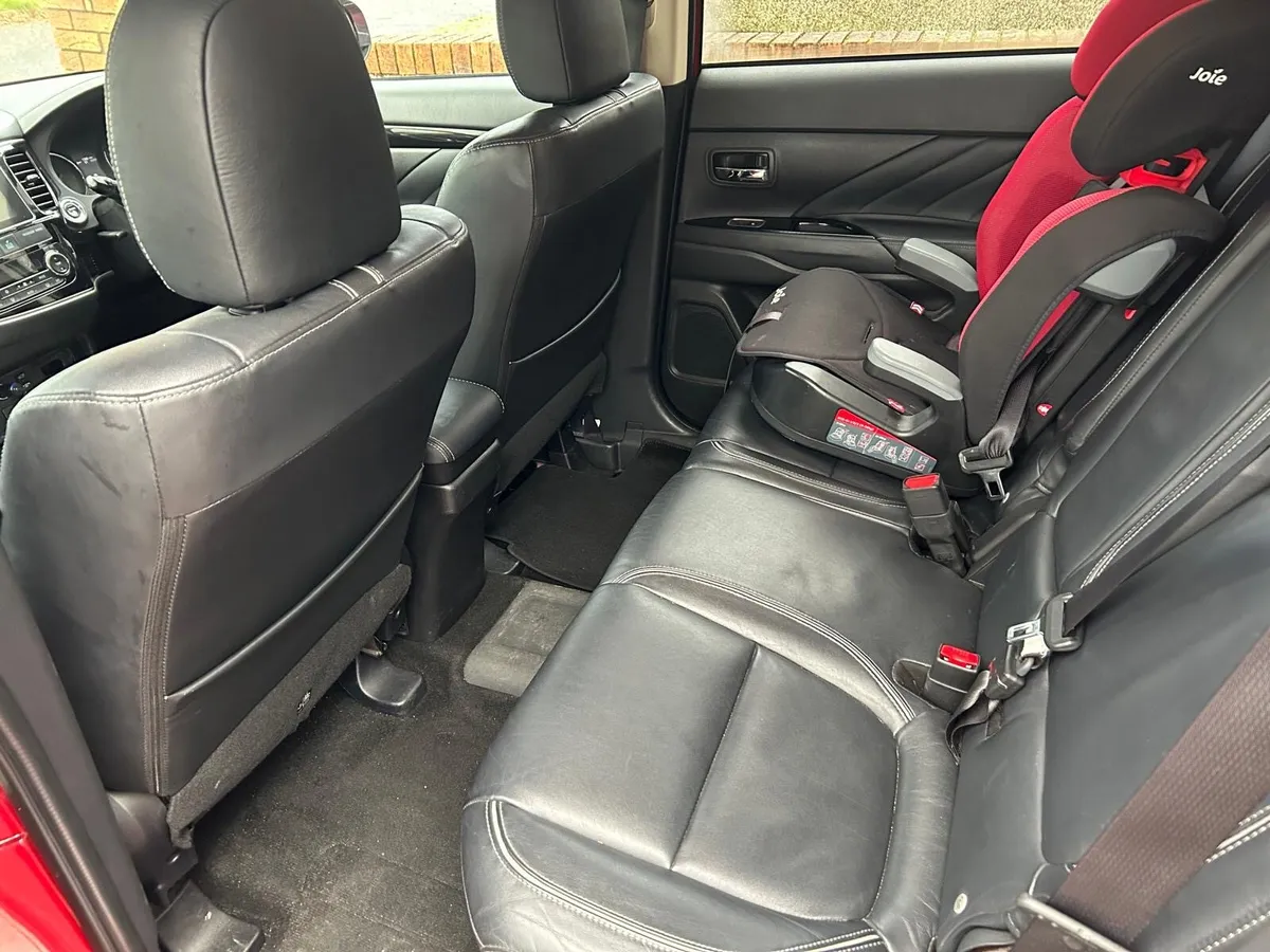 Mitsubishi Outlander - Image 3