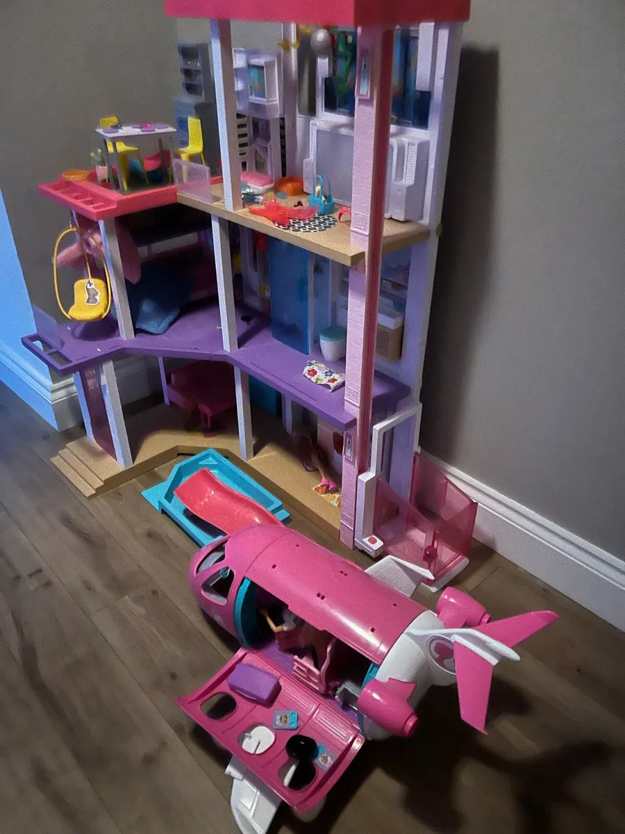 Barbie Dream House and Barbie Plane