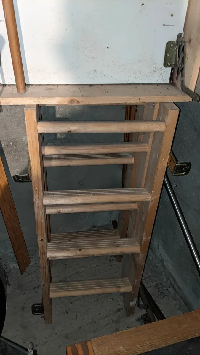 Attic stars pull down - Image 2