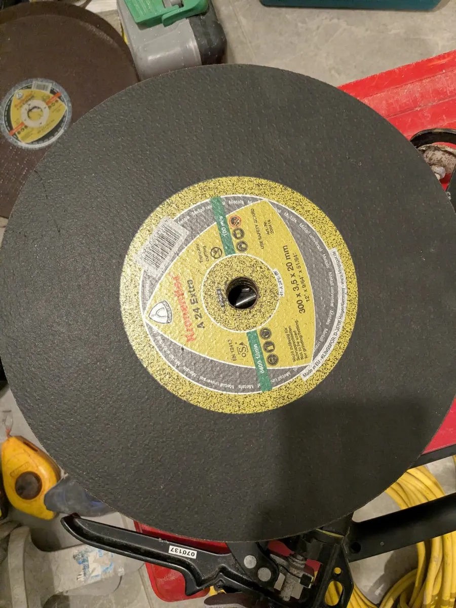 Ryobi Electric Angle Grinder - Image 2