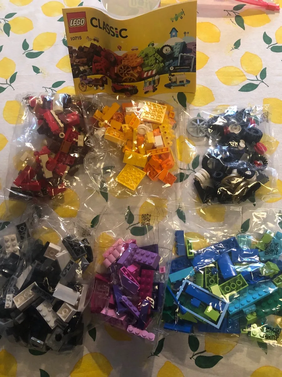 Lego Classic Bundle, new unused-10715 - Image 2