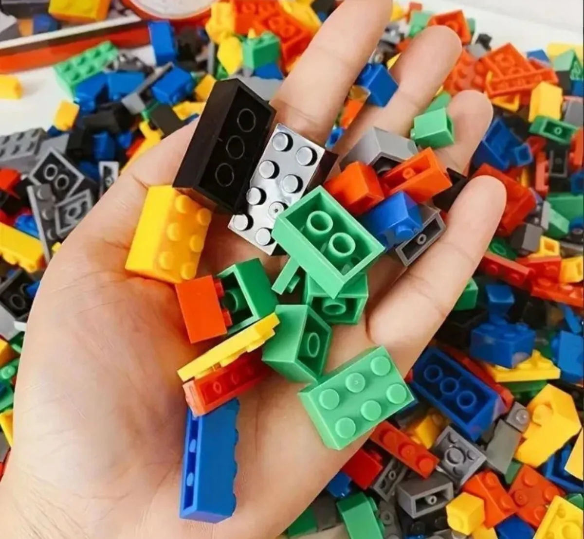 1000 Pcs NEW Assorted Building Blocks - Image 3