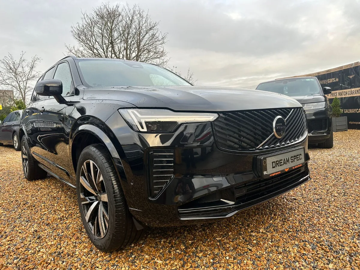 ☘️25Volvo XC90 2.0 PLUS DARK NEW GENERATION (rare) - Image 3