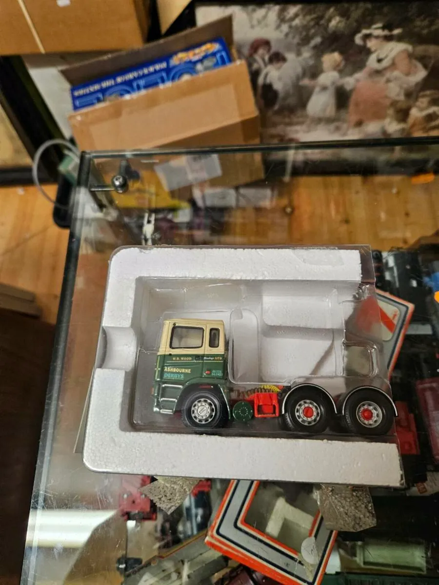Corgi ERF Tractor Unit 1.50 - Image 1