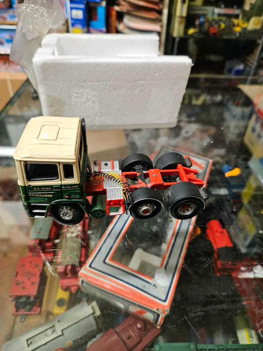 Corgi ERF Tractor Unit 1.50 - Image 3