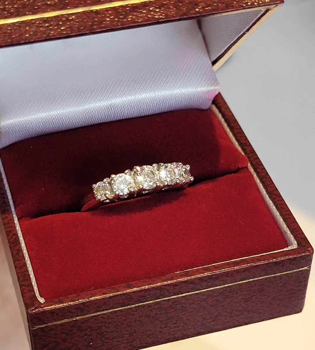 white gold ring - Image 1