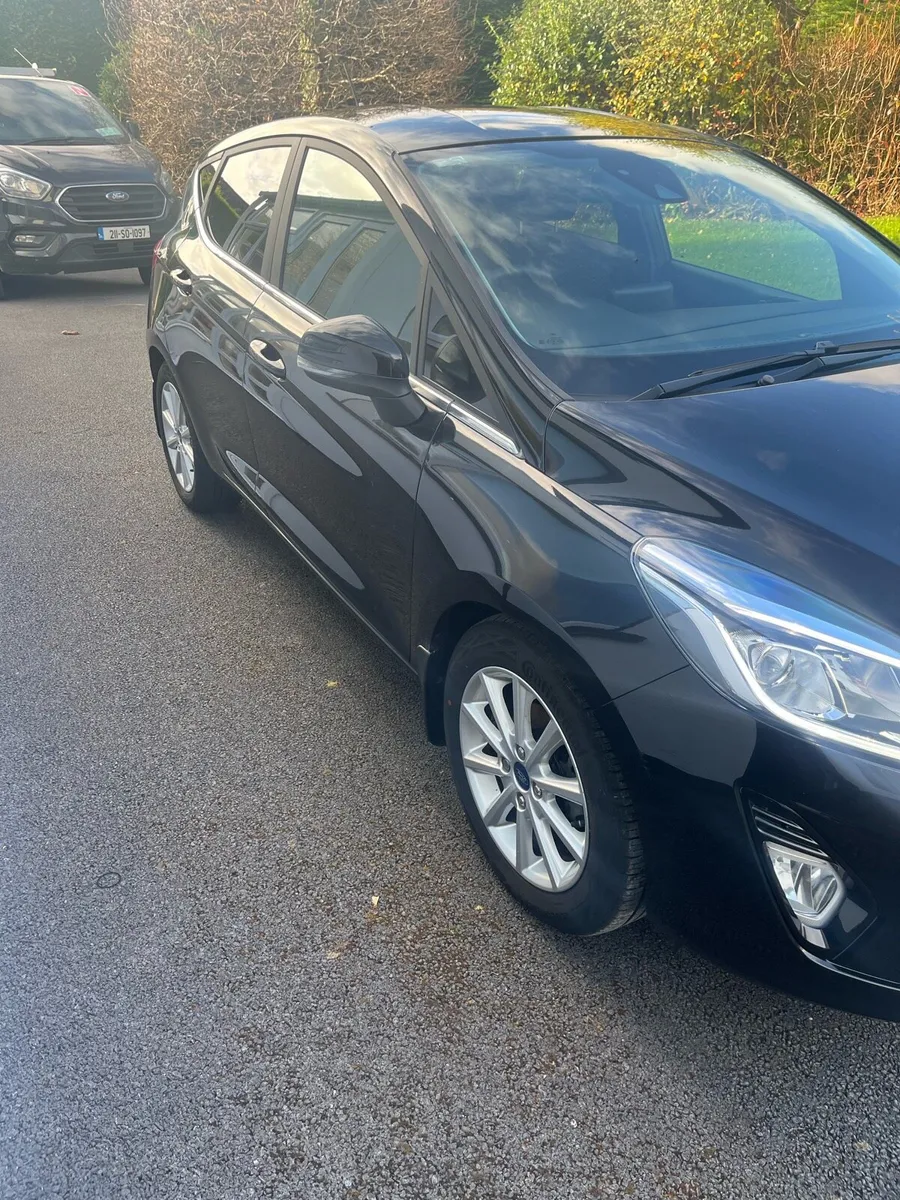 2020 Ford Fiesta - Image 3