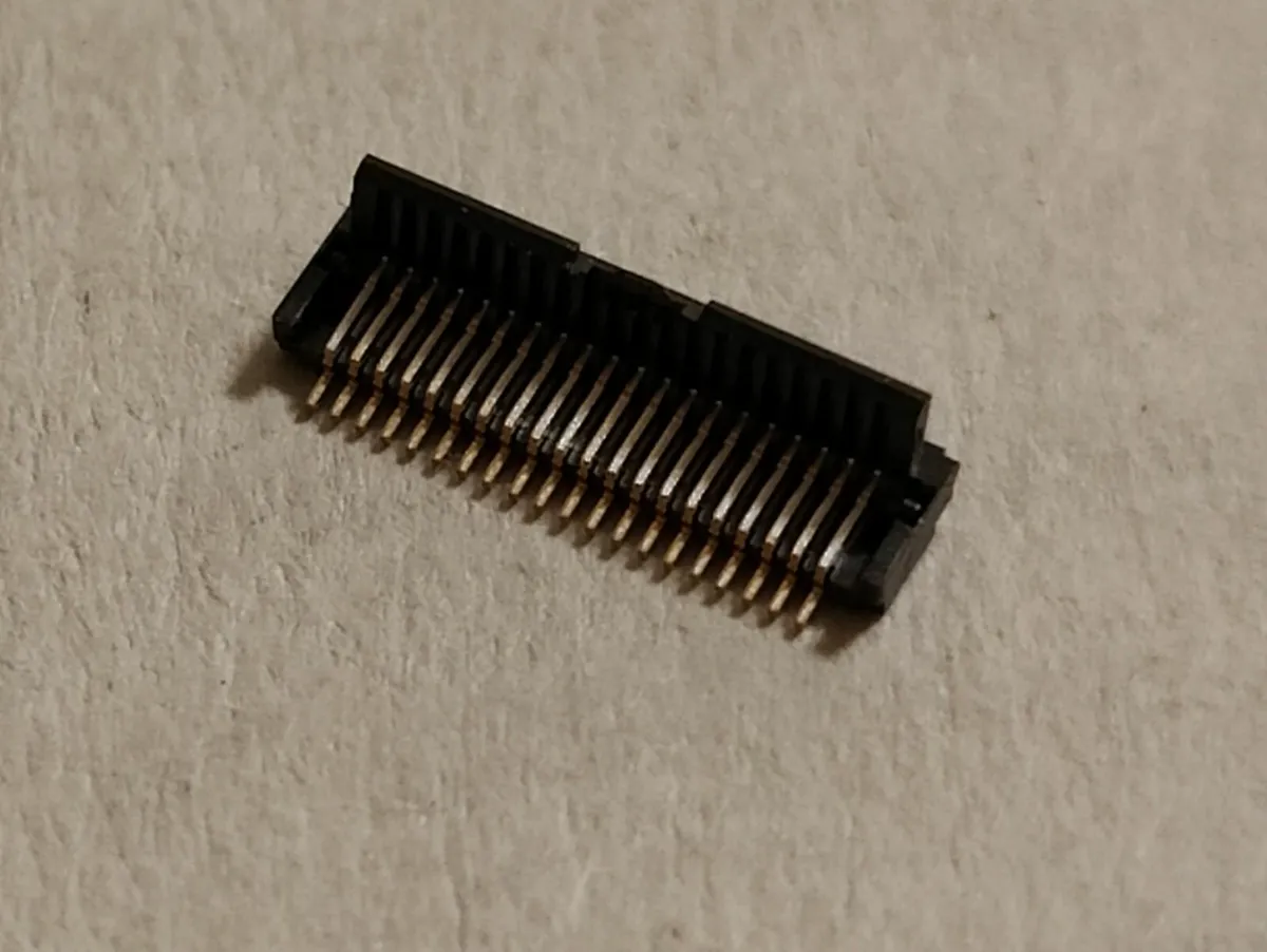 Touchpad FPC Connector J4800 for MacBook AirA1466 - Image 3