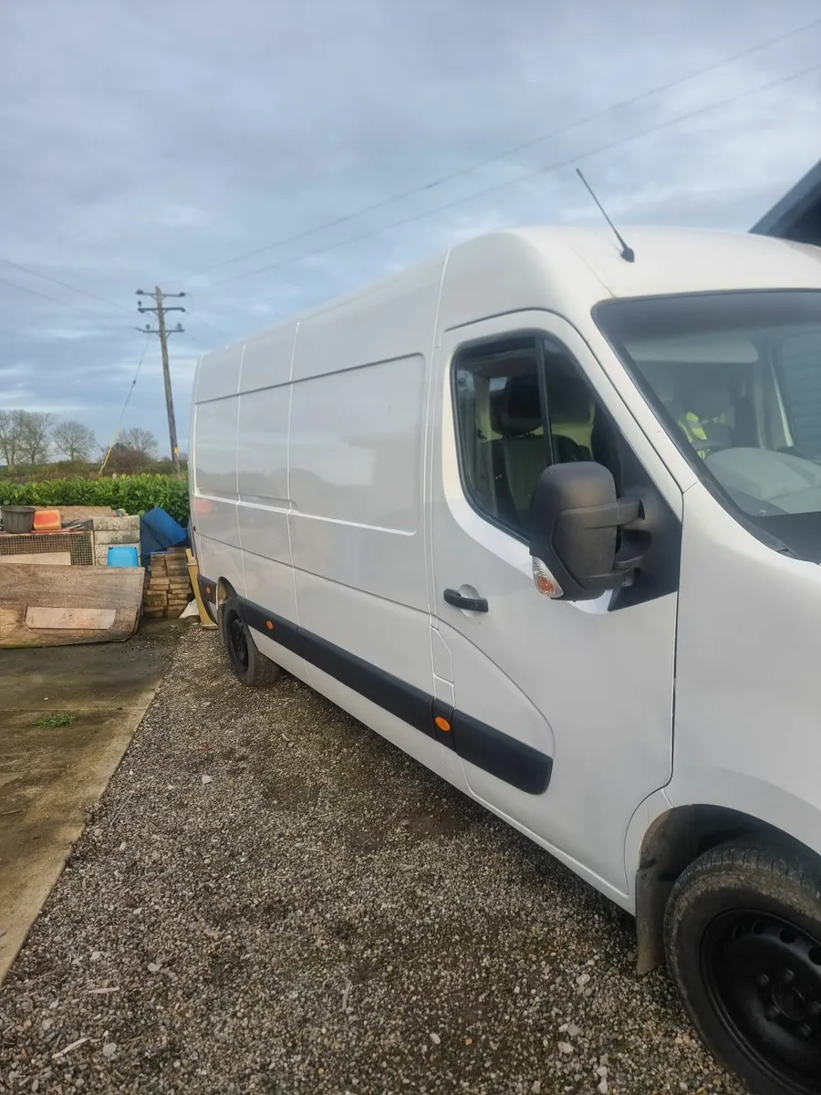 Nissan NV400 2016 - Image 1