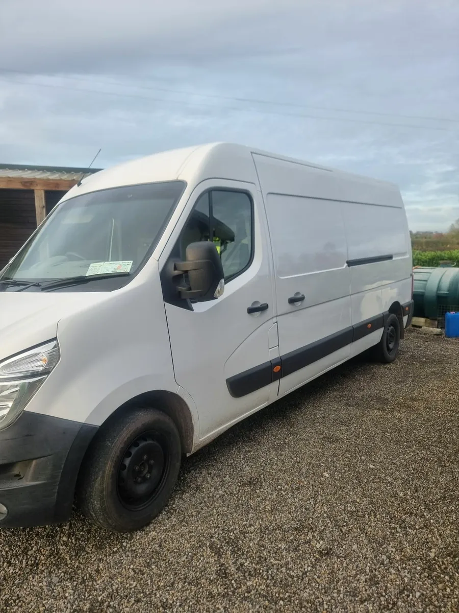 Nissan NV400 2016 - Image 2