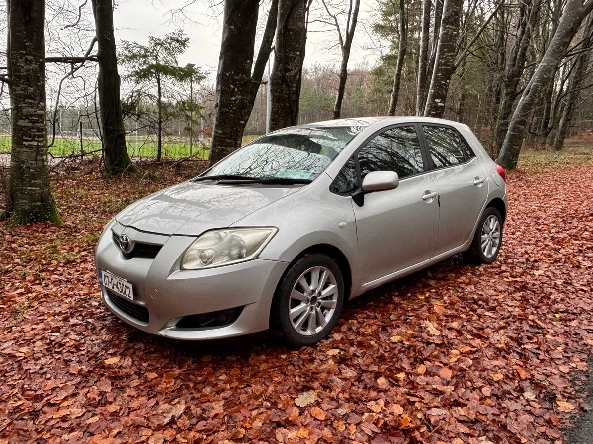 Toyota Auris 2007 - Image 1