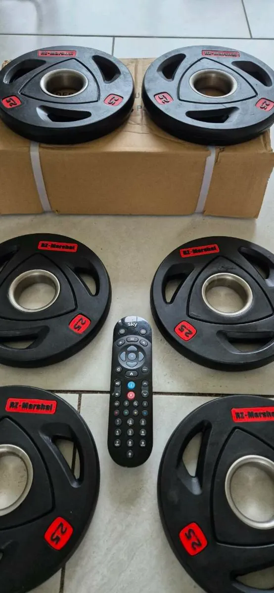 Brand new 8x2.5kilo Olympic weight plates - Image 2