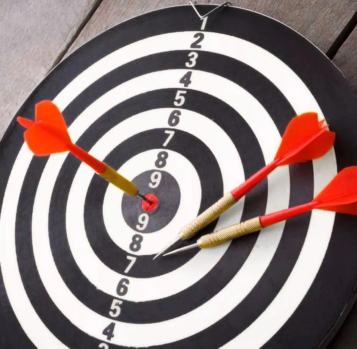 NEW Dart Board Double Sided With 6 Darts Set - Image 4