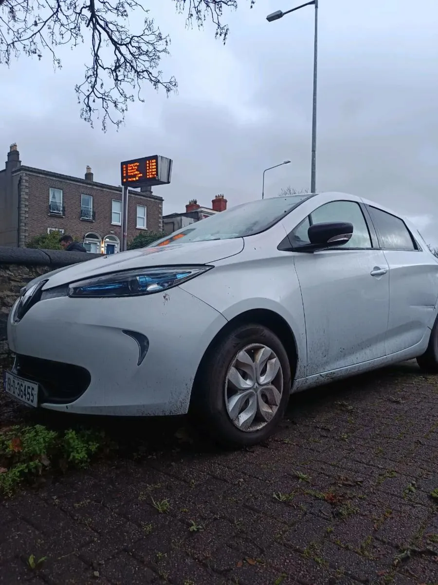 Renault Zoe van - Image 1