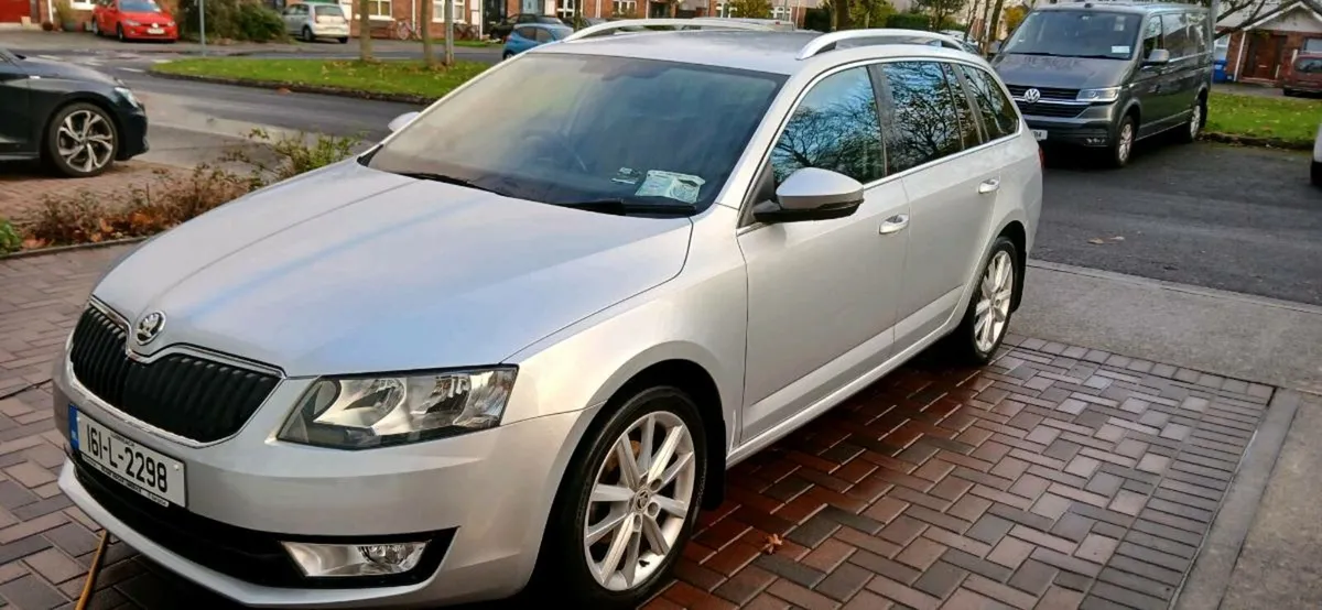 octavia estate 161 - Image 1