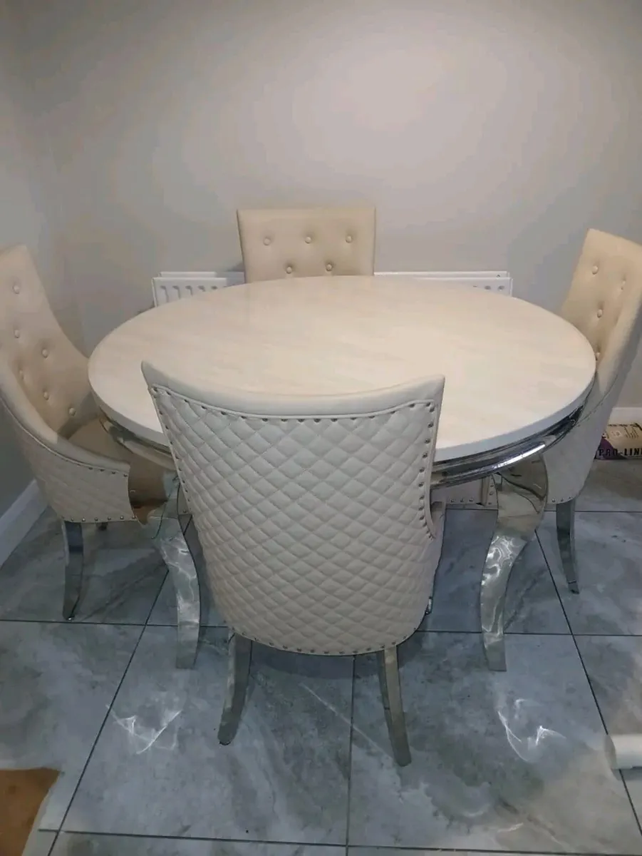 Round Kitchen Dining Table With 4 Chairs - Image 3