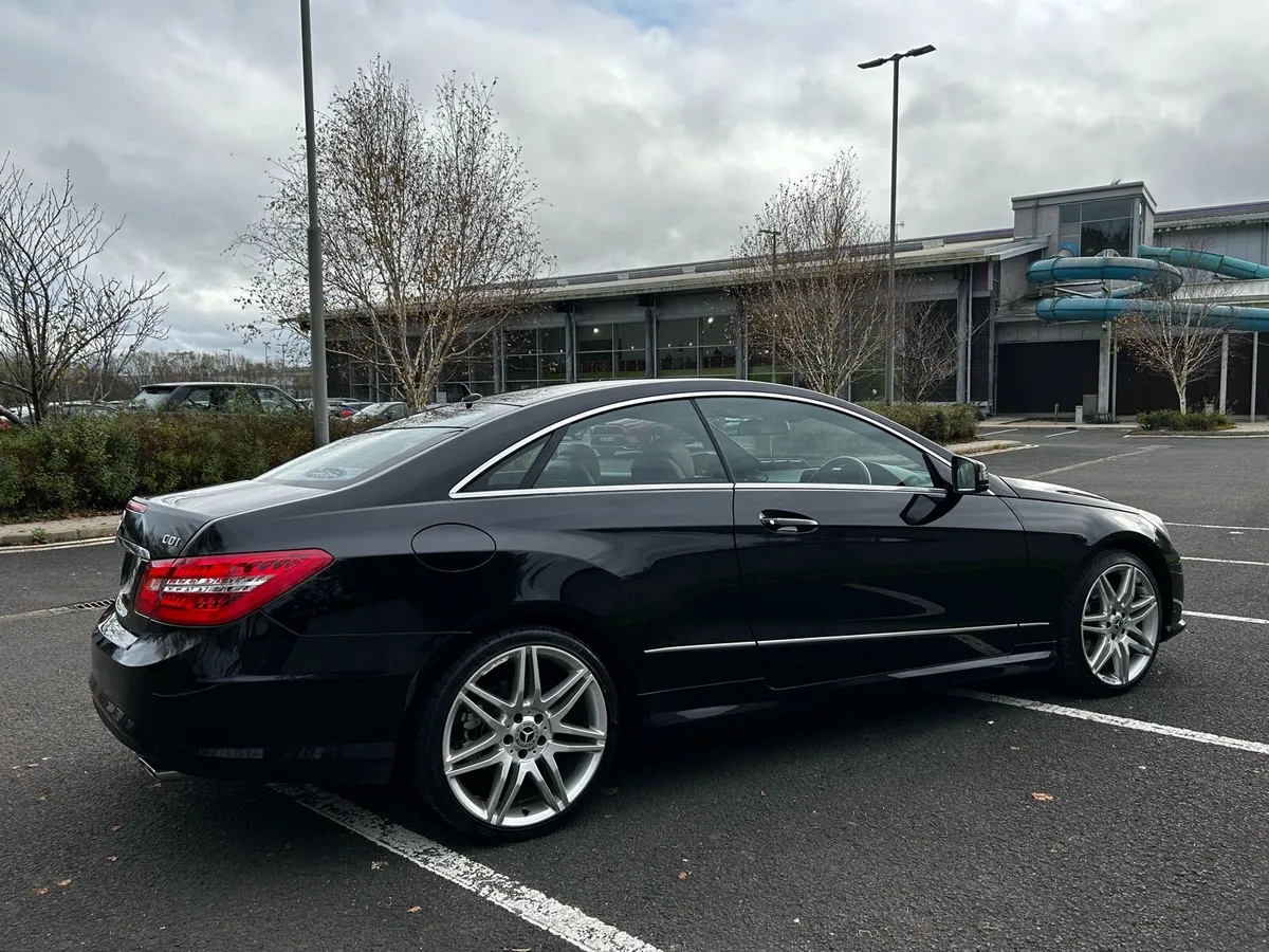 131 Mercedes E350 Coupe Sport New NCT Mint - Image 4