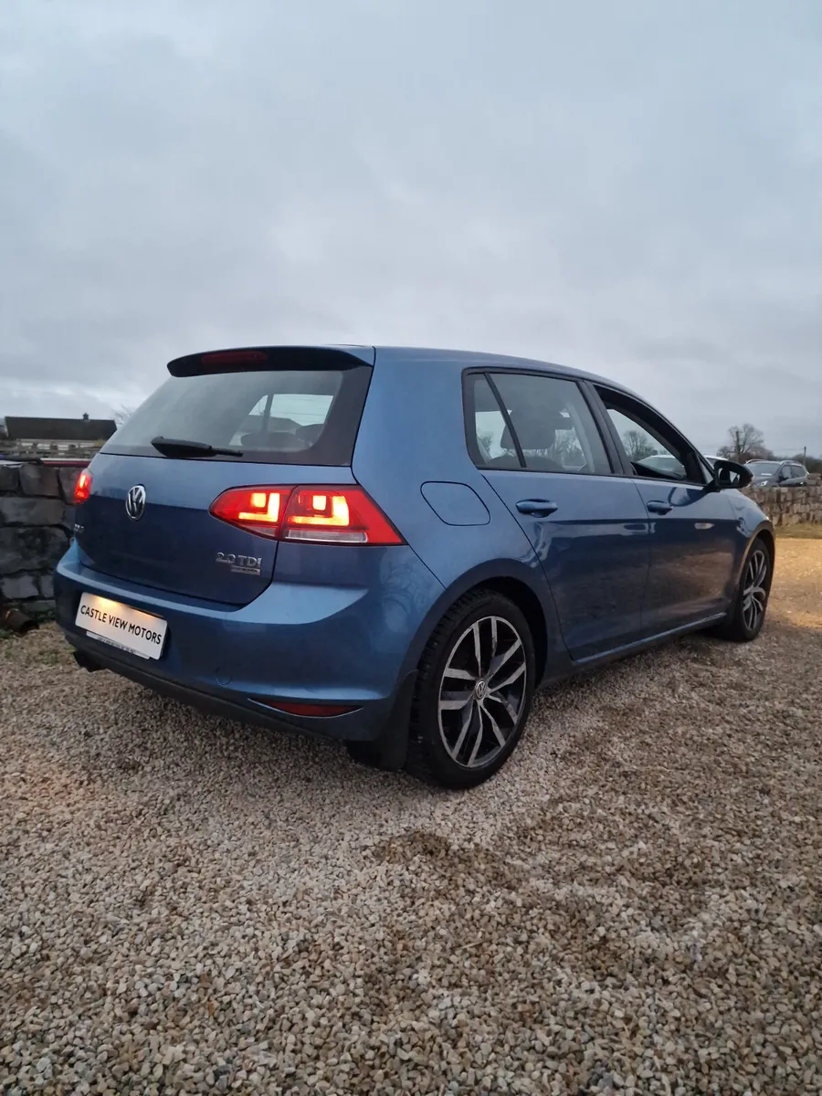 13 VW Golf 2.0 TDI 150 bhp bluemotion - Image 1