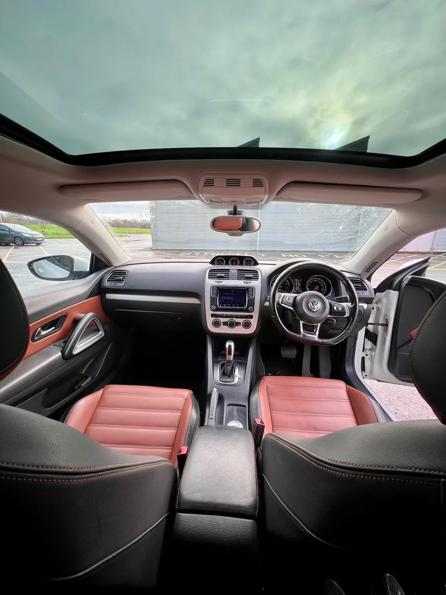 Volkswagen Scirocco 2015 Sunroof & HID - Image 2