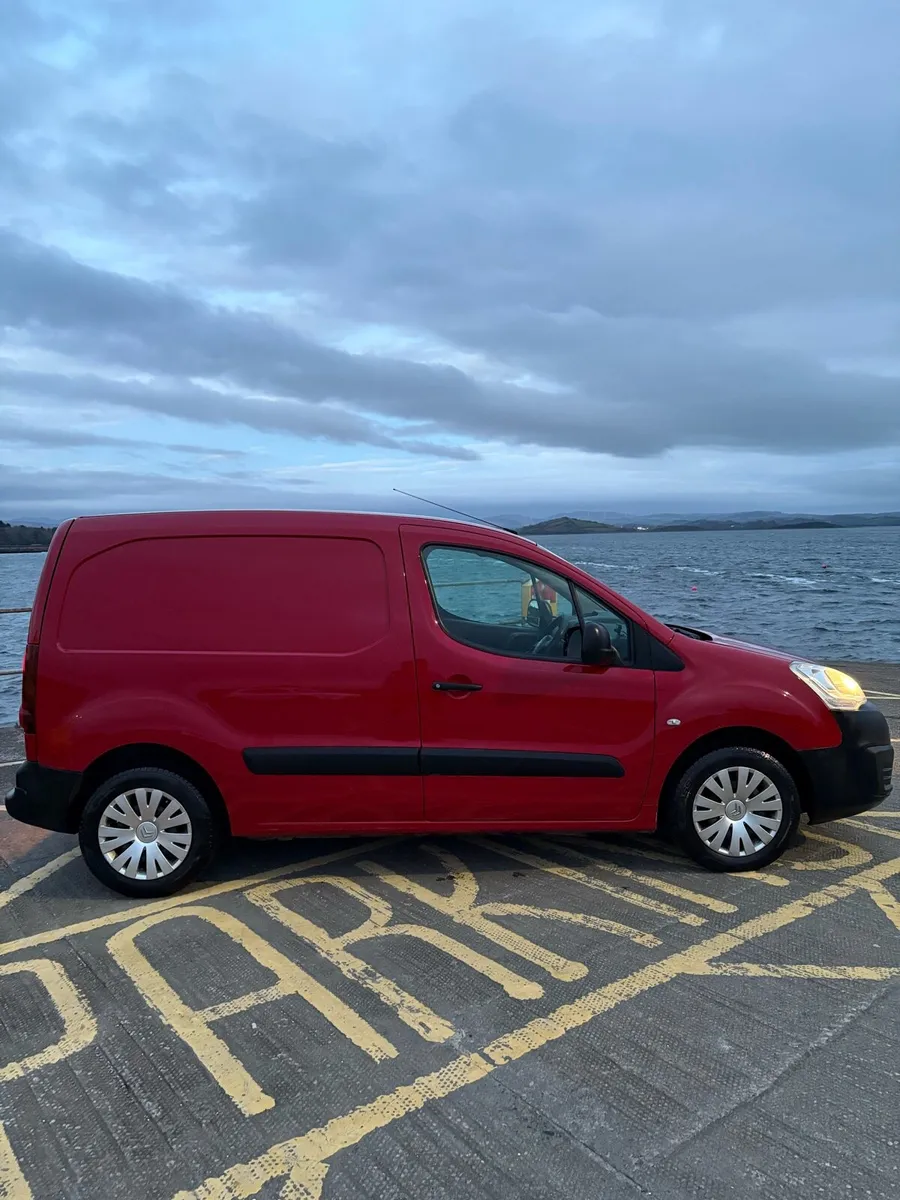 2015 Citroen Berlingo Enterprise - Image 2