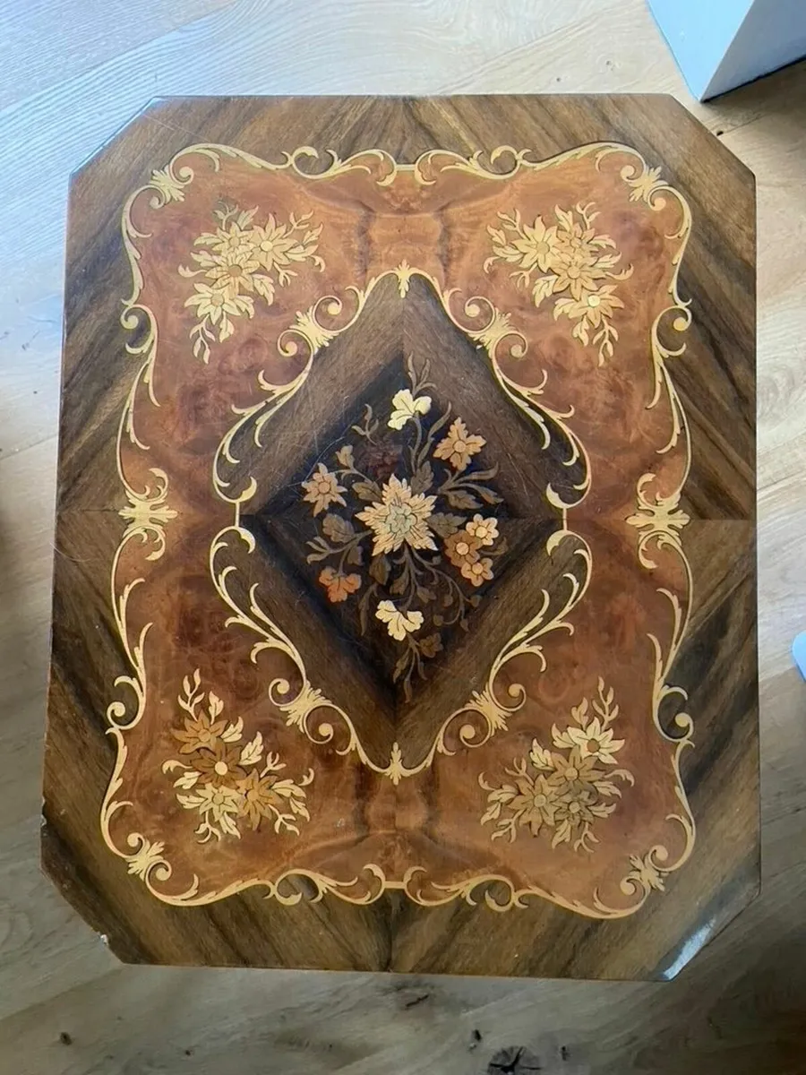 Italian marquetry inlaid musical side table - Image 3