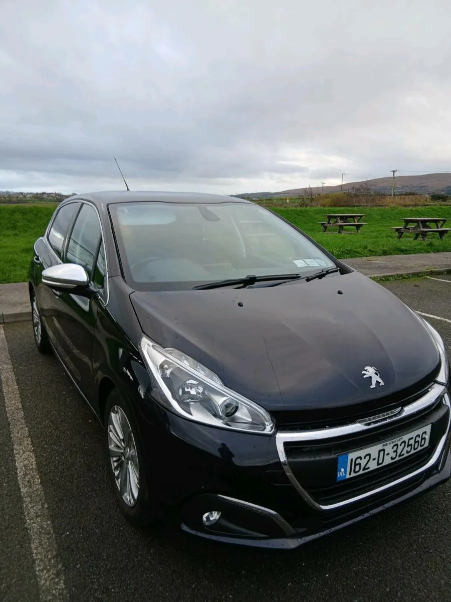 Peugeot 208 - Image 3