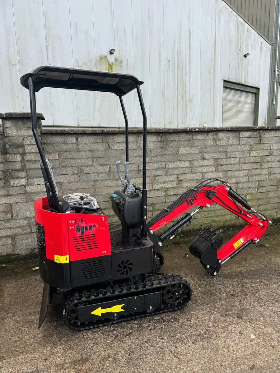 Brand new jpc mini digger - Image 3