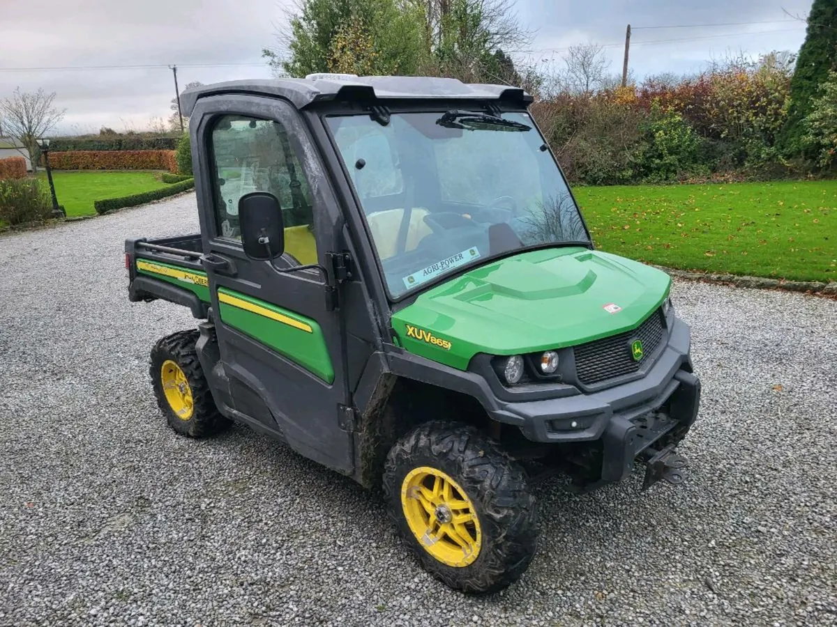John deere gator - Image 1