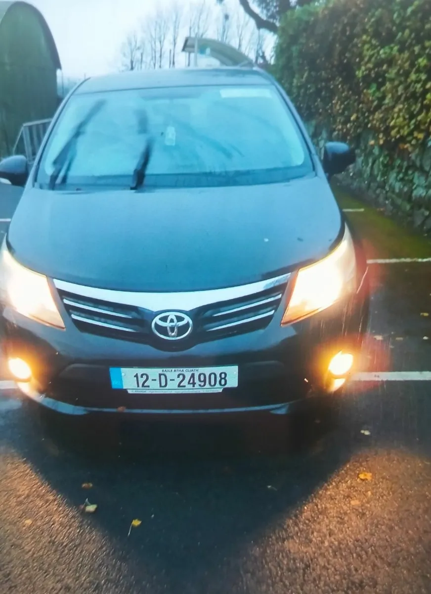 Toyota Avensis 2012 - Image 4