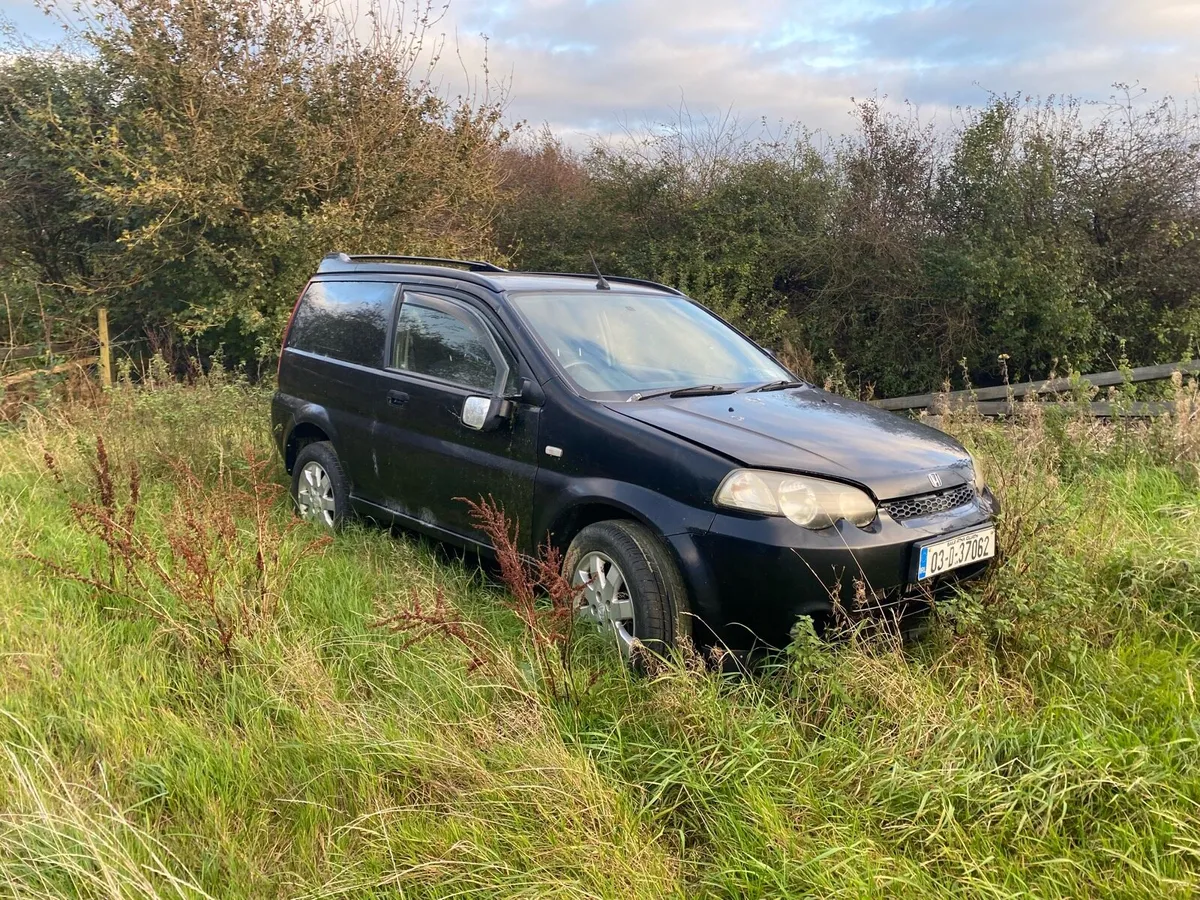 2 Honda hrv’s - Image 1