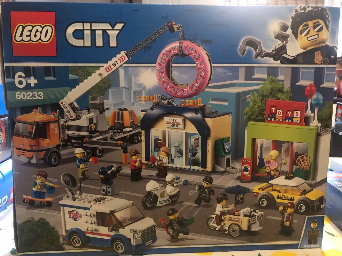 Lego City Fire Station,Donut Shop,Wildlife Rescue. - Image 3
