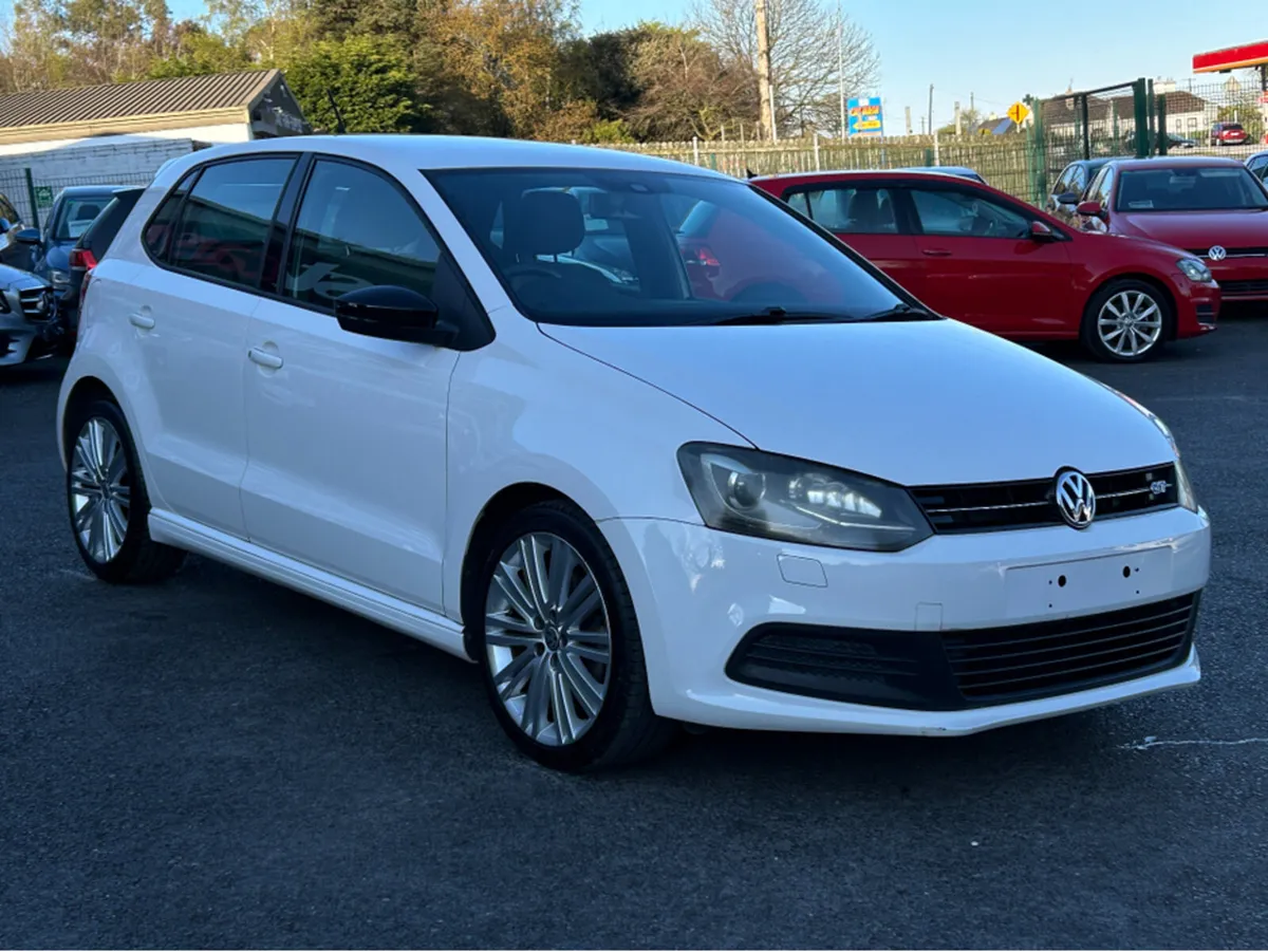 Volkswagen Polo 1.4 GT EDITION // ANDROID AUTO UNI - Image 2