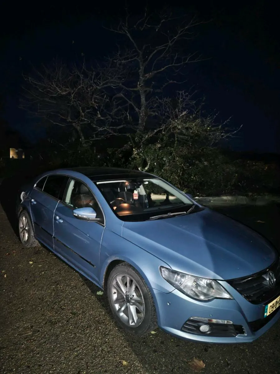 2009 Volkswagen Passat CC - Image 1