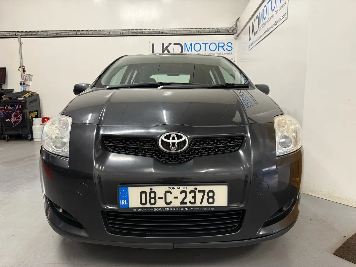 Toyota Auris 1.4 luna spec 2008 very good driver - Image 1