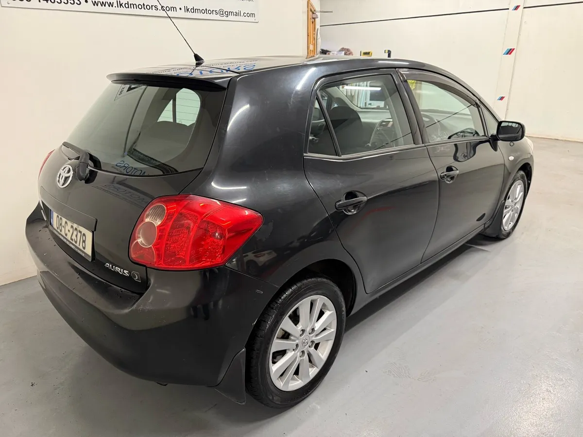 Toyota Auris 1.4 luna spec 2008 very good driver - Image 4