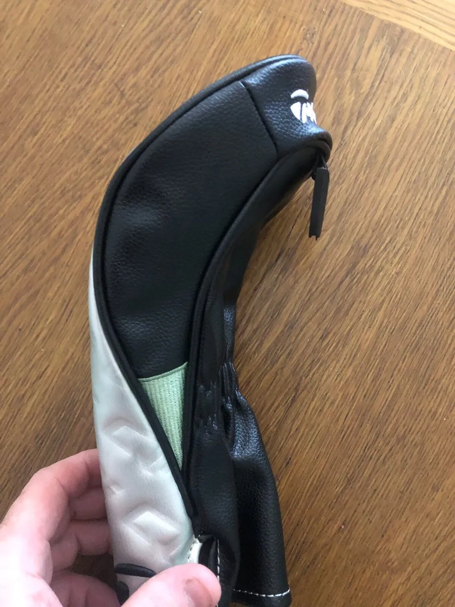 Taylor Made Qi35 Fairway Cover - Image 2