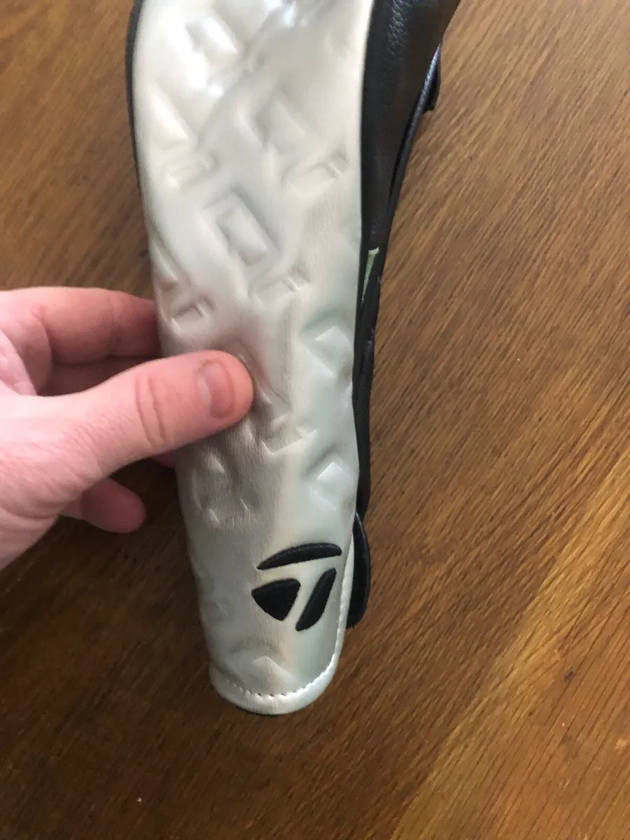 Taylor Made Qi35 Fairway Cover - Image 3
